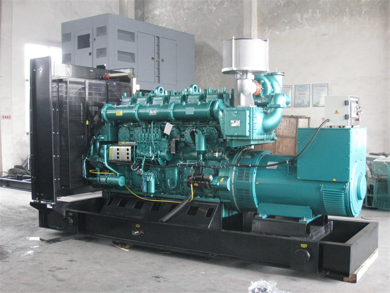 南充200KW 柴油发电机的油耗是多少?