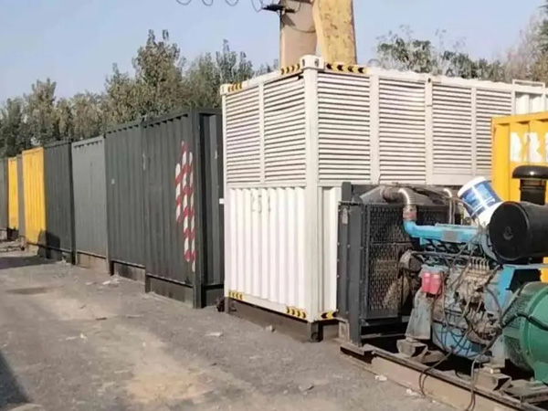 南充200KW柴油发电机机组每小时油耗是多少?